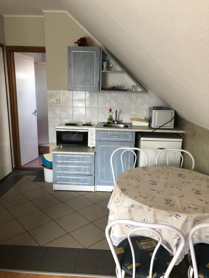 Imre Apartman Hajduszoboszlo Exterior photo